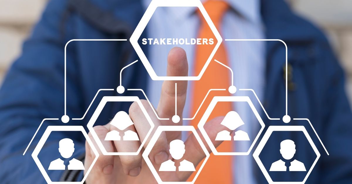 Stakeholder là những cá nhân, tổ chức có ảnh hưởng hoặc liên quan đến một dự án hoặc tổ chức